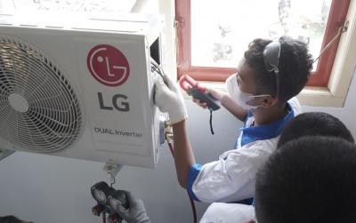 PRAKTIK UKUR TEGANGAN AC