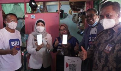 Pj Bupati Batang Luncurkan QRIS di 5 Pasar