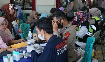 Ratusan Pedagang Berkesempatan Tes Kesehatan Gratis