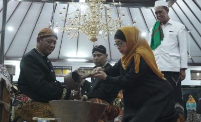 Penjamasan Tombak Abirawa Batang Malam Satu Suro