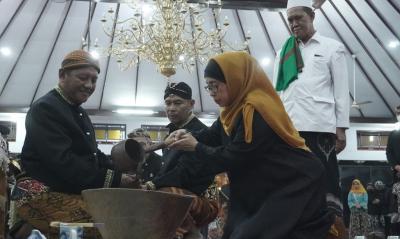 PENJAMASAN TOMBAK ABIRAWA BATANG