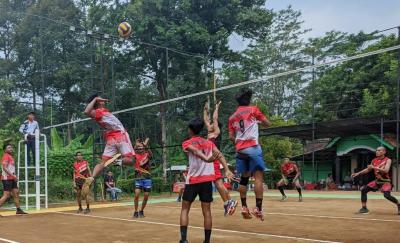 PERTANDINGAN VOLI MERIAHKAN HUT KEMERDEKAAN