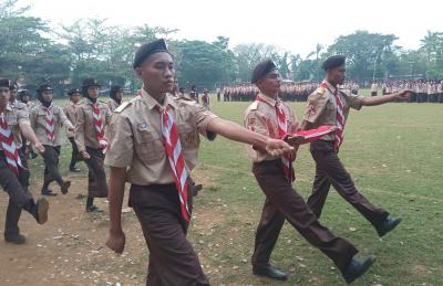 Peduli Kepramukaan, WBP Lapas Batang Jadi Pengibar Bendera