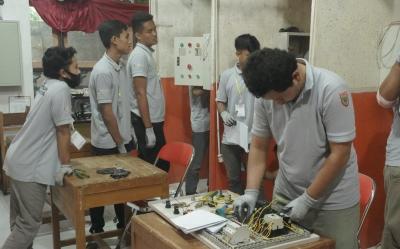 UJK PELATIHAN INSTALASI LISTRIK