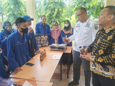 Mahasiswa UPS Berdayakan Potensi untuk Tangani Masalah Lingkungan
