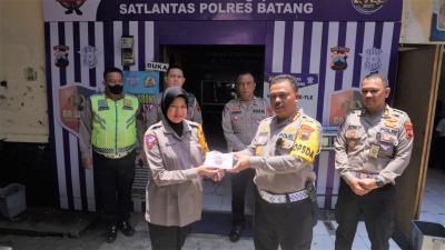 Operasi Zebra Candi, Ditlantas Polda Jateng Berikan Etle Mobile ke Satlantas Polres Batang