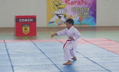PERTANDINGAN POPDA KARATE PUTRA
