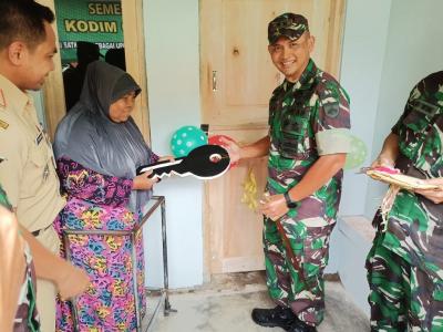 Dandim Batang Wujudkan Impian Sundari Miliki Rumah Layak Huni