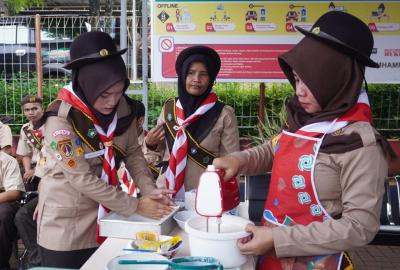 WARGA BINAAN DEMO MEMASAK