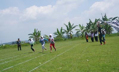 LOMBA LARI PORSADIN BATANG