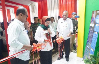 Service Point, Mudahkan Pelaku Usaha di Batang Untuk Mengurus Perizinan