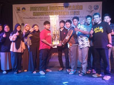 Tiga Bulan Dibentuk, Teater Murid Juara Umum FDP