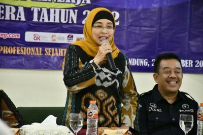 Pj Bupati Batang Targetkan Pendapatan PT BPR Bapera Rp12 Miliar