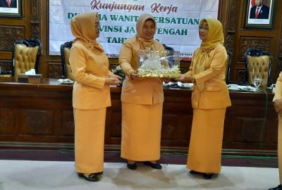 Dharma Wanita Persatuan Provinsi Jawa Tengah Lakukan Kujungan Kerja di Batang