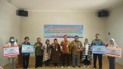 Disperpuska Batang Lakukan Gerakan Hibah Satu Orang Satu Buku