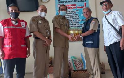 Banjir Melanda, PMI Batang Salurkan Bantuan Sembako Selama 5 Hari