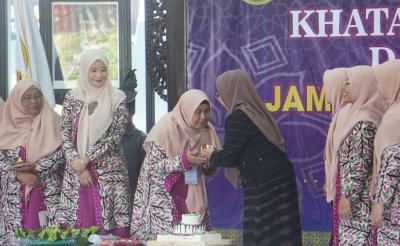 Harlah Ke-3, JMQH Batang Berikan Santunan Kepada 16 Anak Yatim