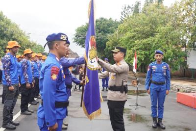 KUKUHKAN SAT ARNAVAT SATPOLAIRUD BATANG