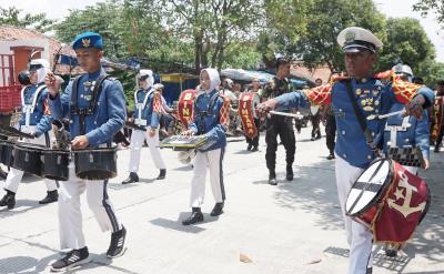 LOMBA DRUMBAND