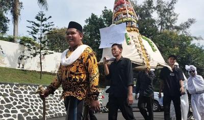 Pesan Moral Gunungan Katil, saat Tradisi Punggahan