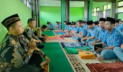 Pelajar Tingkatan Ketakwaan Lewat 