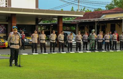 Polda Jateng Kirimkan Puluhan Personel Untuk Amankan Malam Lebaran di Batang