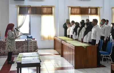 Pj Bupati Batang Lantik 43 PPPK Tenaga Kesehatan Formasi 2022