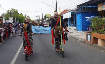 Sampaikan Pesan Edukatif, OPD Kenakan Kostum Unik
