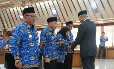 Pj Bupati Batang Kembali Diperpanjang, Setelah Dapat 11 Besar Terbaik Se-Indonesia