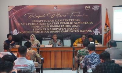 KPU Batang Terima Penambahan 13 Bacaleg