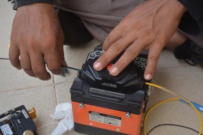 SAMBUNG KABEL FO DENGAN SPLICING