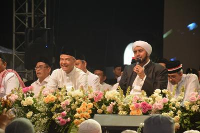 Lantunan Sholawat dari 