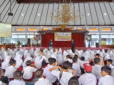 Pelajar SDN Proyonanggan 5 Batang Dikenalkan Pencegahan Perundungan dan Kekerasan Seksual Anak