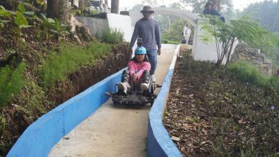 Forest Kopi Batang Ciptakan Wahana Baru Ala Tamiya