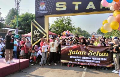 Tolak Golput, KPU Ajak Ribuan Warga Jalan Sehat