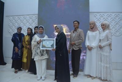 Pj Bupati Batang Minta, Pelaku Fashion Dapat Menginpirasi Masyarakat Lokal