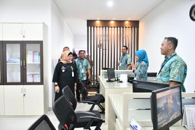 tinjau-gedung-bank-jateng-kcp-bandar