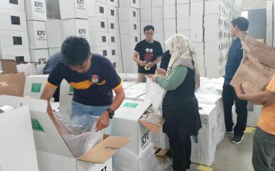 KPU Batang Pastikan Pengepakan Selesai Akhir Januari