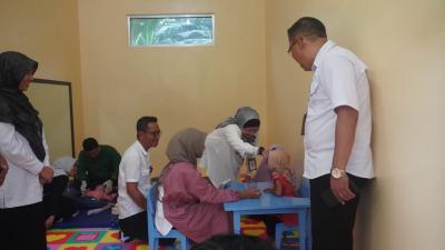 ajarkan-terapi-wicara