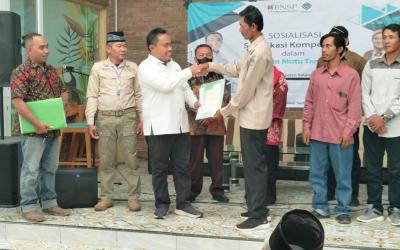 Kemnaker Targetkan 1.000 Tukang Bangunan Tersertifikasi