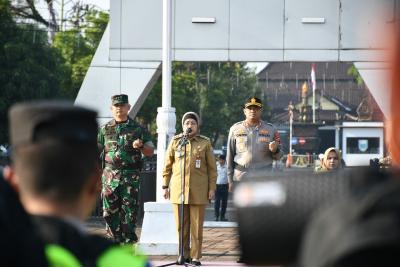 pengawalan-pendistribusian-logistik-pemilu-di-batang