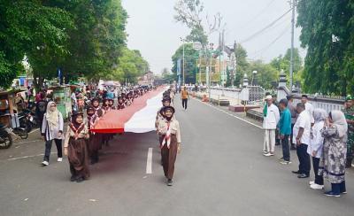 1.500 PASUKAN KIRAB BENDERA MERAH PUTIH