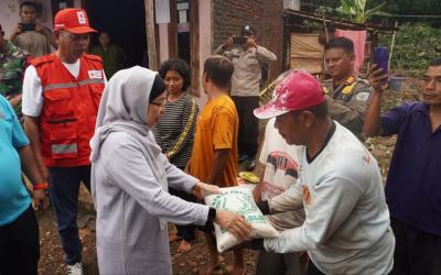 berikan-bantuan-terdampak-puting-beliung