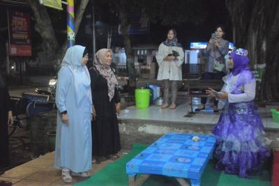 Lomba Pakaian Unik Pedagang Kaki Lima, Meriahkan Hari Jadi Kabupaten Batang Ke-58