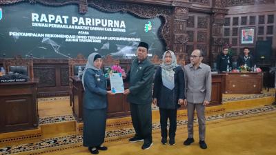 pj-bupati-batang-menerima-rekomendasi-lkpj-tahun-anggaran-2023