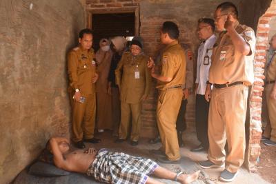 Pemkab Batang Fasilitasi Perawatan Medis Dua Warga ODGJ yang Dipasung Lebih dari 10 Tahun