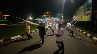 Tombak Abirawa dan 70 Pusaka Dijamas Pada Malam Suro