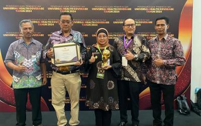 Mendapatkan Dukungan DPRD, Pj Bupati Batang Raih Penghargaan UHC Award 2024