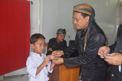 BERIKAN IDENTITAS KIA