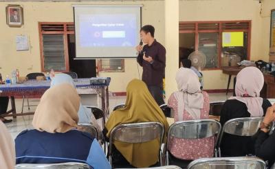 Diskominfo Batang Sosialisasi Literasi Keamanan Siber